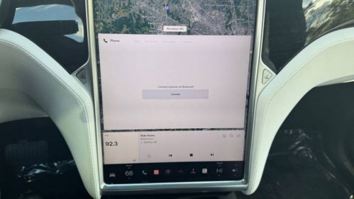 2017 Tesla Model X 5YJXCDE29HF034247