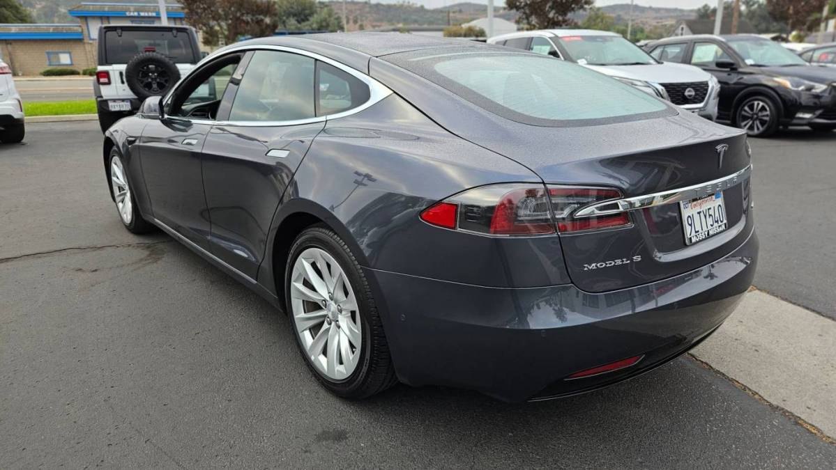 2017 Tesla Model S 5YJSA1E20HF208916