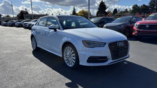 2016 Audi A3 Sportback e-tron WAUTPBFF7GA049293