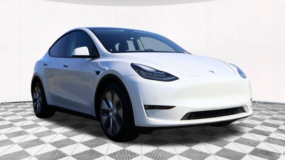 2021 Tesla Model Y 5YJYGDEE9MF199647