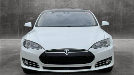 2015 Tesla Model S 5YJSA1H17FF081159