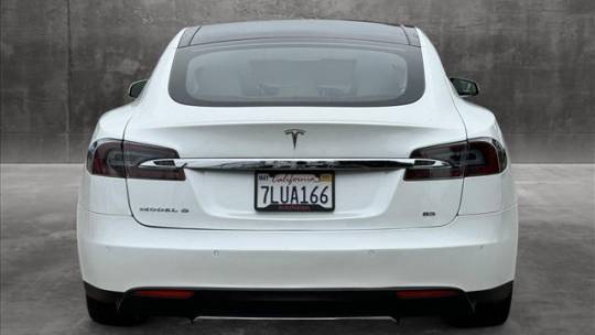 2015 Tesla Model S 5YJSA1H17FF081159