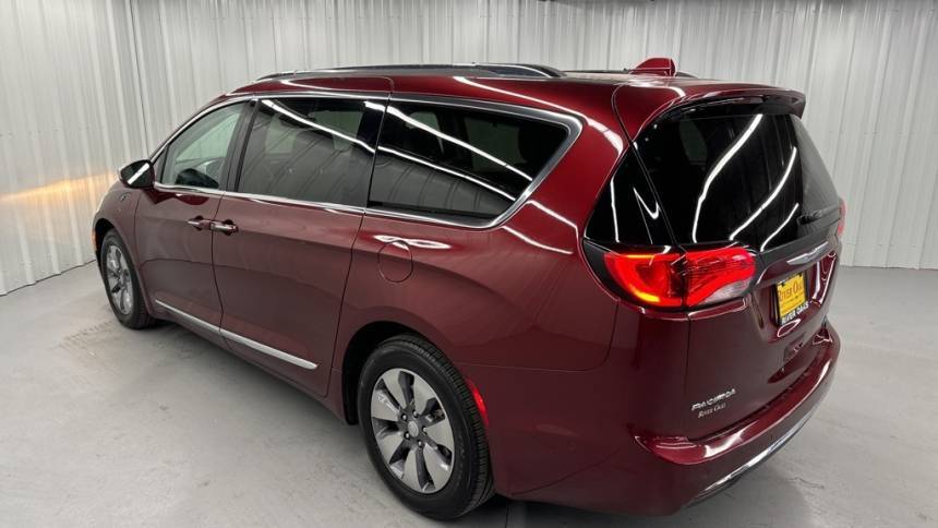 2018 Chrysler Pacifica Hybrid 2C4RC1N74JR213079