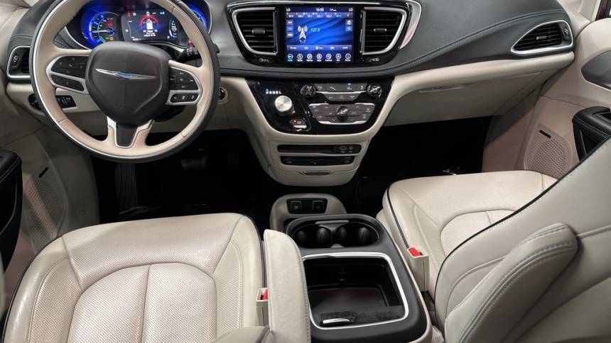 2018 Chrysler Pacifica Hybrid 2C4RC1N74JR213079