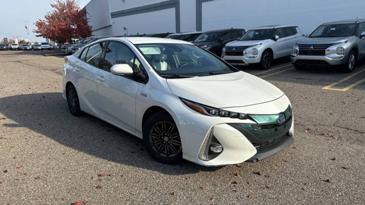 2017 Toyota Prius Prime JTDKARFP8H3021686