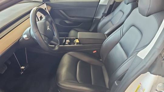 2019 Tesla Model 3 5YJ3E1EA0KF310692