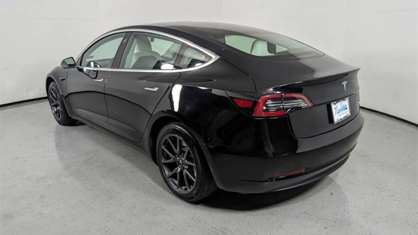 2019 Tesla Model 3 5YJ3E1EA0KF317884