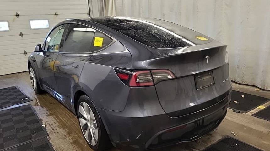 2020 Tesla Model Y 5YJYGDEE8LF031013