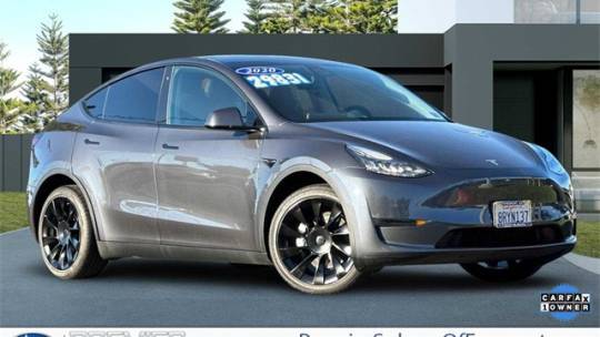 2020 Tesla Model Y 5YJYGDEE3LF034143