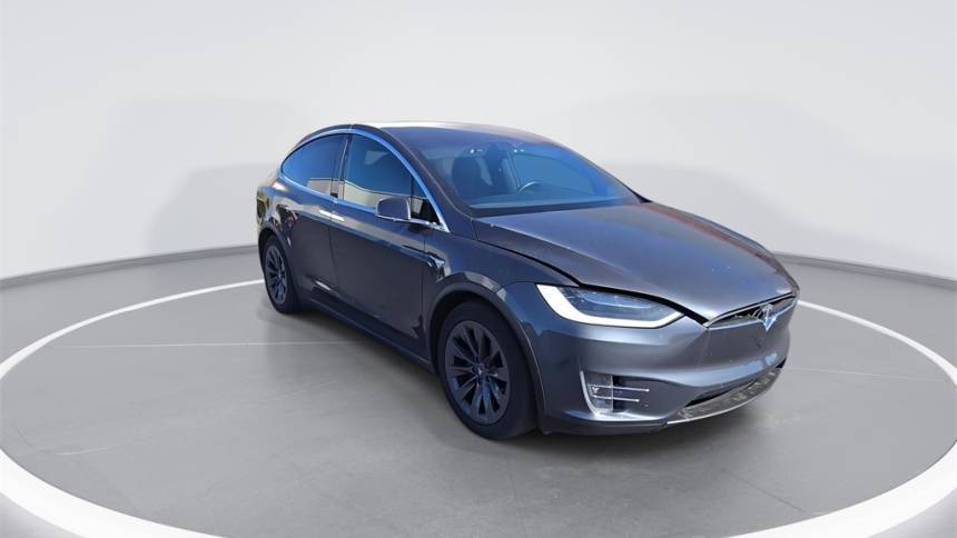 2017 Tesla Model X 5YJXCBE24HF068309