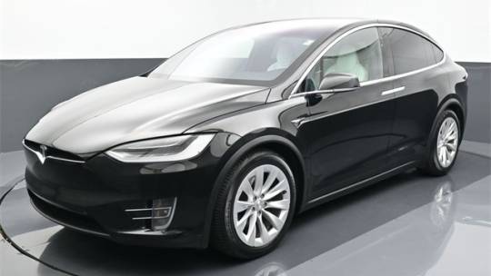 2019 Tesla Model X 5YJXCBE25KF152579