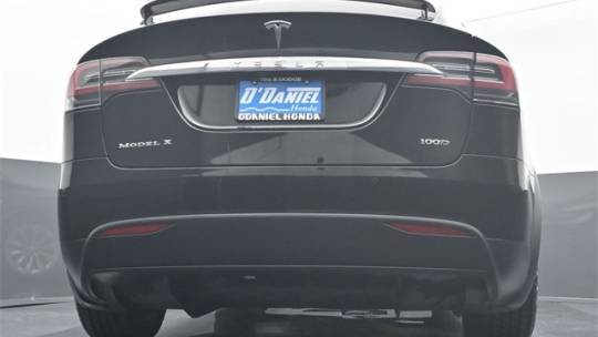 2019 Tesla Model X 5YJXCBE25KF152579