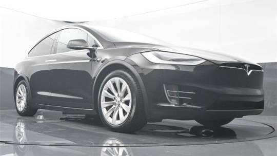 2019 Tesla Model X 5YJXCBE25KF152579