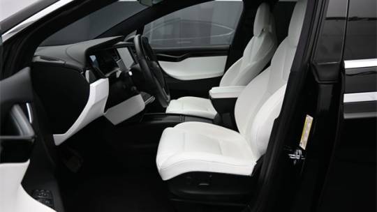 2019 Tesla Model X 5YJXCBE25KF152579