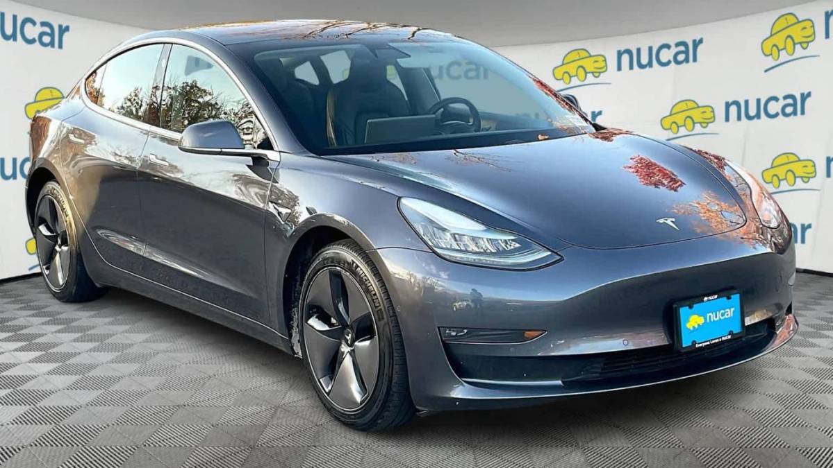 2018 Tesla Model 3 5YJ3E1EB4JF183209