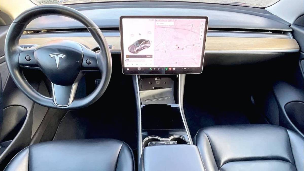 2018 Tesla Model 3 5YJ3E1EB4JF183209