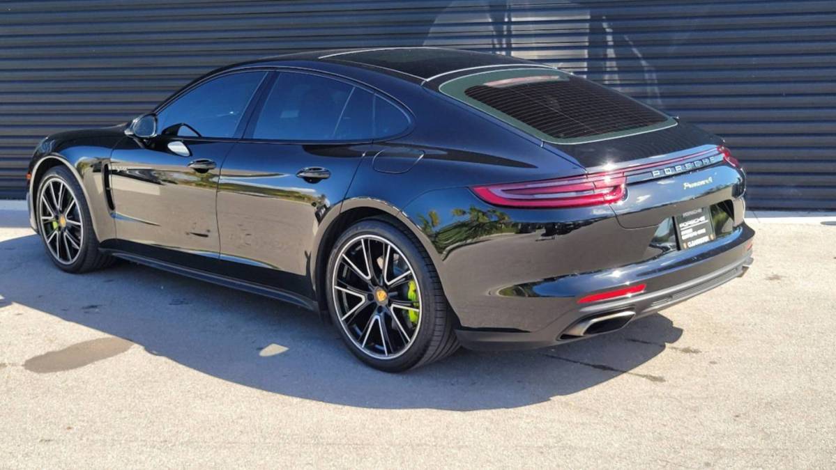 2018 Porsche Panamera WP0AE2A75JL128070