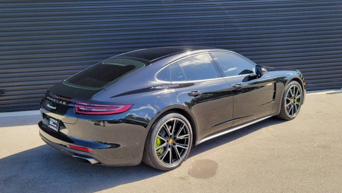 2018 Porsche Panamera WP0AE2A75JL128070