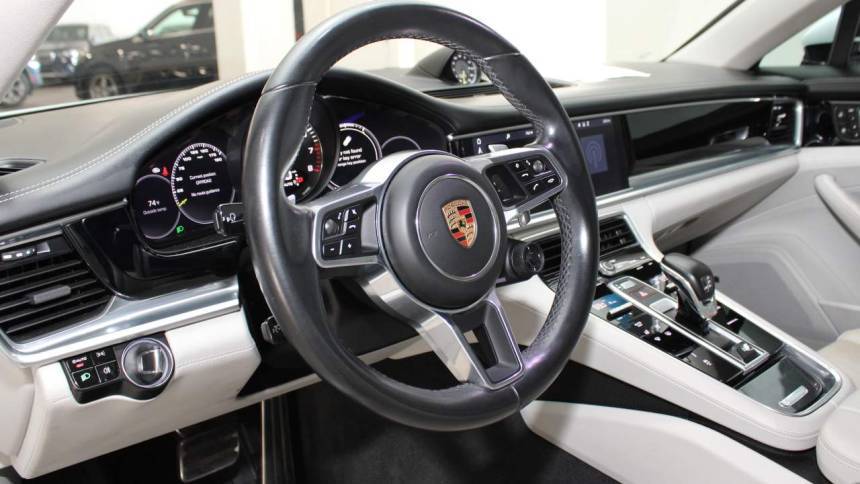 2019 Porsche Panamera WP0AE2A71KL125118