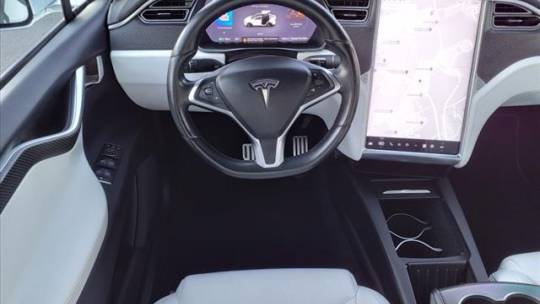 2016 Tesla Model X 5YJXCAE48GFS00692