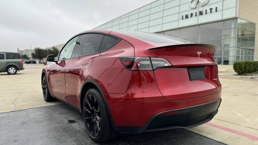 2021 Tesla Model Y 5YJYGDEE1MF200628