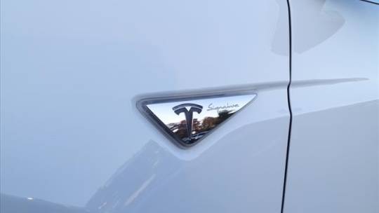 2016 Tesla Model X 5YJXCAE48GFS00692