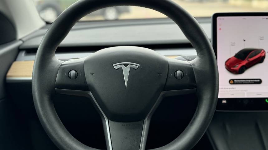 2021 Tesla Model Y 5YJYGDEE1MF200628