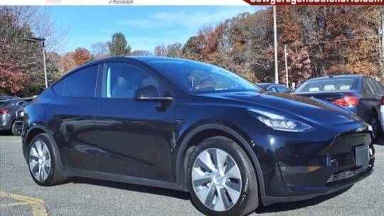 2021 Tesla Model Y 5YJYGDEE5MF077125