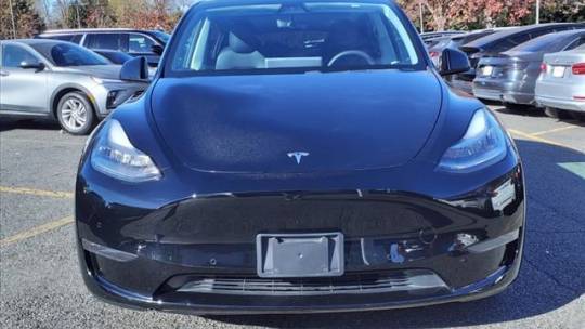 2021 Tesla Model Y 5YJYGDEE5MF077125