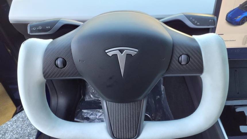 2020 Tesla Model Y 5YJYGDEEXLF037587