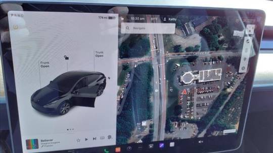 2021 Tesla Model Y 5YJYGDEE5MF077125