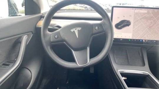 2021 Tesla Model Y 5YJYGDEE1MF190764