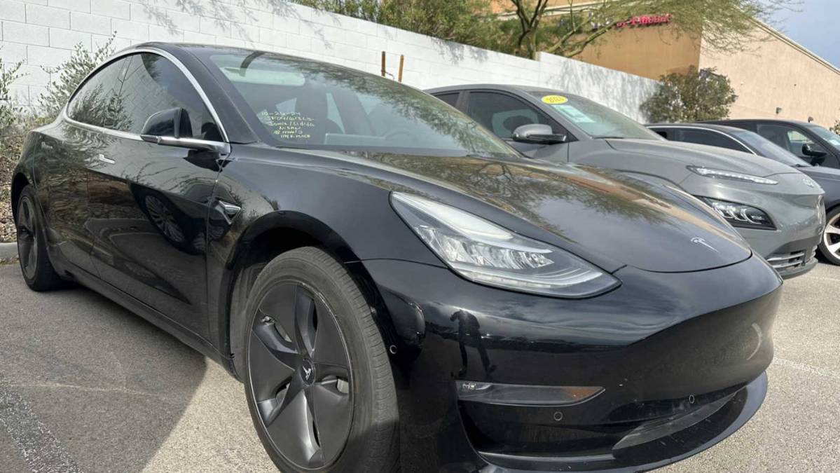 2018 Tesla Model 3 5YJ3E1EA4JF041613