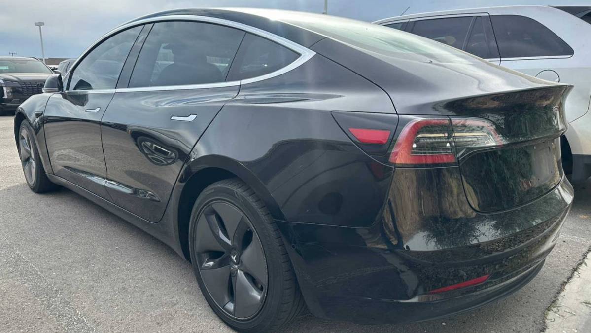 2018 Tesla Model 3 5YJ3E1EA4JF041613