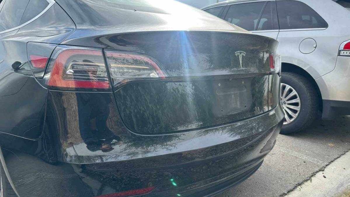 2018 Tesla Model 3 5YJ3E1EA4JF041613