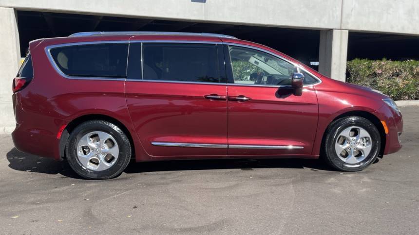 2018 Chrysler Pacifica Hybrid 2C4RC1N77JR365812