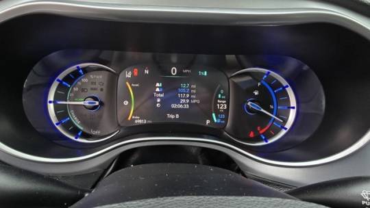 2020 Chrysler Pacifica Hybrid 2C4RC1N72LR217649