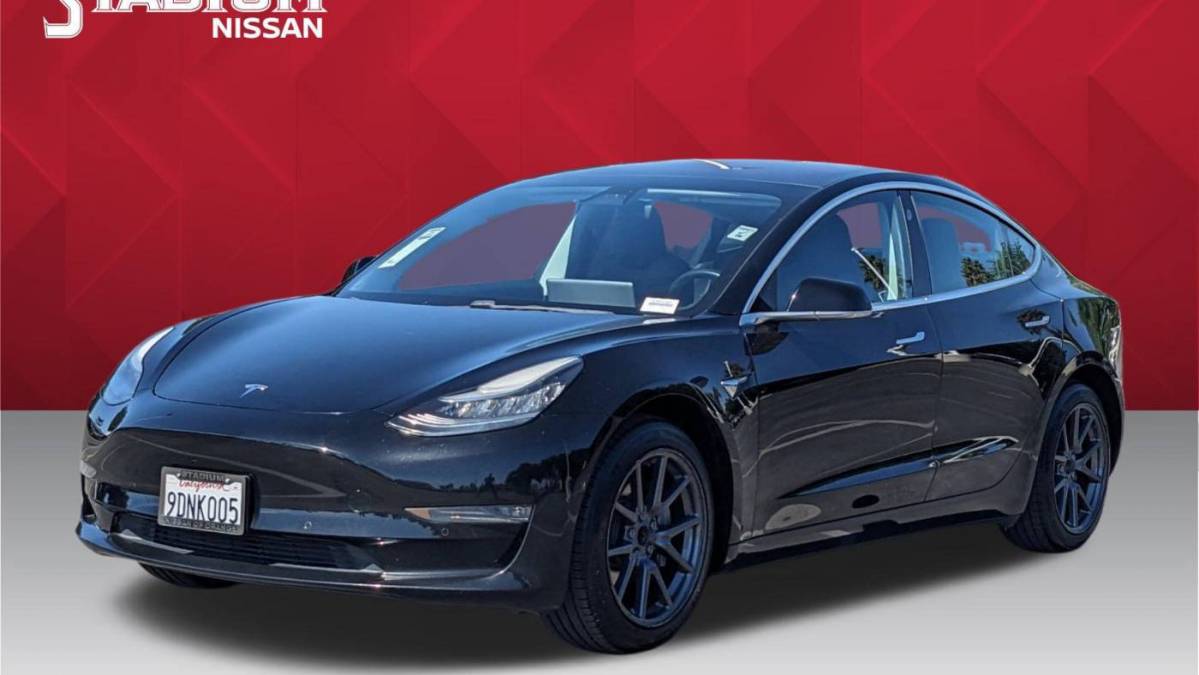 2018 Tesla Model 3 5YJ3E1EA8JF172110