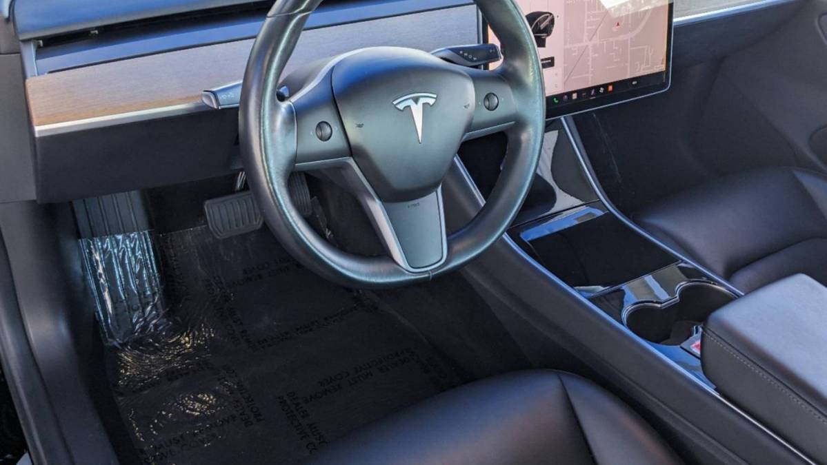 2018 Tesla Model 3 5YJ3E1EA8JF172110