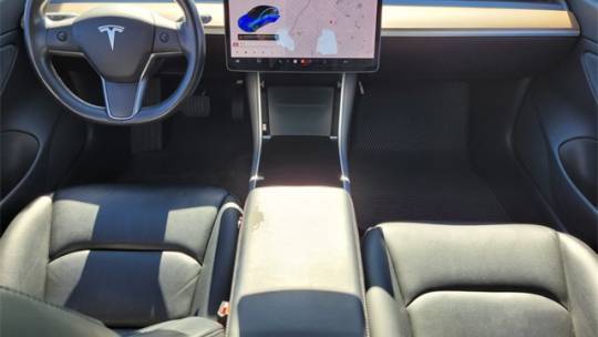 2019 Tesla Model 3 5YJ3E1EA0KF396652