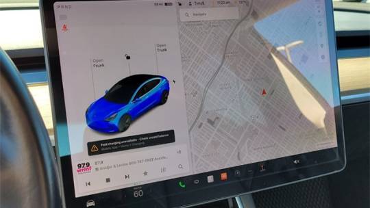 2019 Tesla Model 3 5YJ3E1EA0KF396652