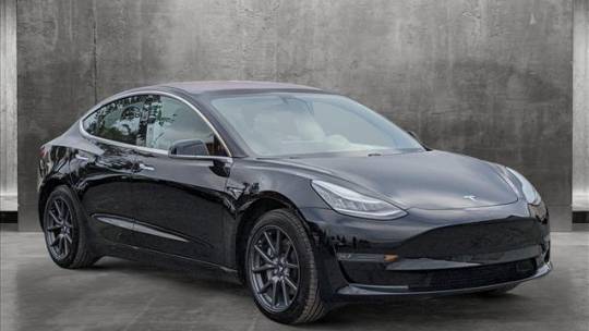 2018 Tesla Model 3 5YJ3E1EA9JF011426