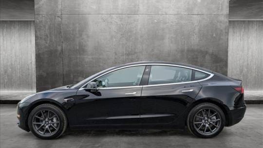 2018 Tesla Model 3 5YJ3E1EA9JF011426