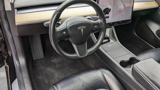 2018 Tesla Model 3 5YJ3E1EA9JF011426