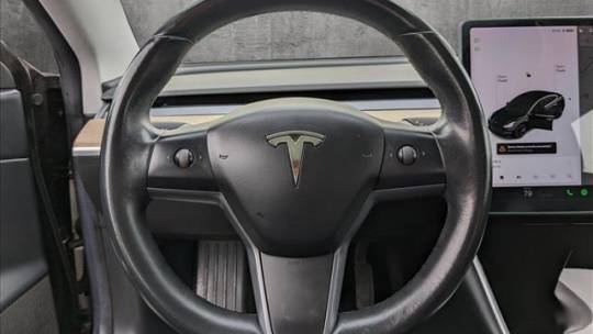 2018 Tesla Model 3 5YJ3E1EA9JF011426