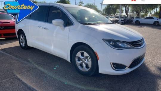 2018 Chrysler Pacifica Hybrid 2C4RC1H77JR278164