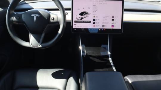 2018 Tesla Model 3 5YJ3E1EB7JF089101