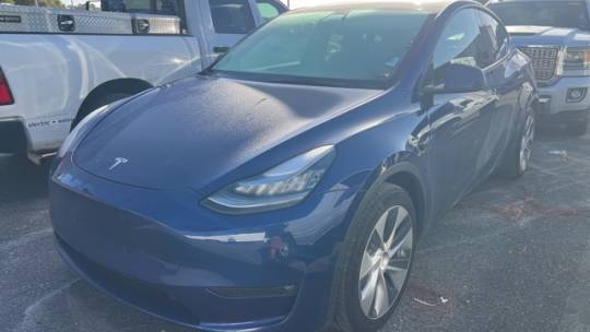 2021 Tesla Model Y 5YJYGAEE6MF185736