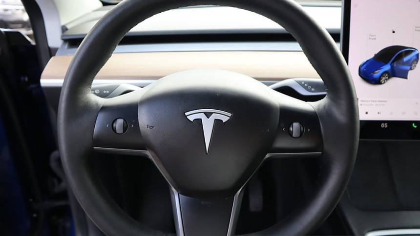 2021 Tesla Model Y 5YJYGDEE0MF281556