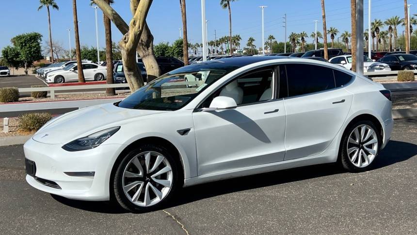 2019 Tesla Model 3 5YJ3E1EA3KF302618